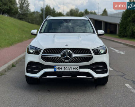 Белый Мерседес ГЛЕ-Класс, объемом двигателя 1.99 л и пробегом 81 тыс. км за 58800 $, фото 1 на Automoto.ua