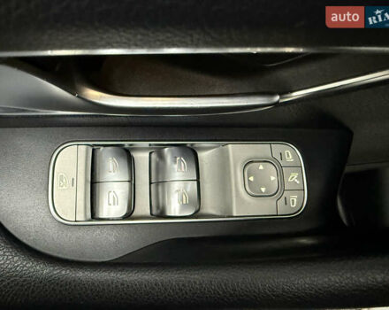 Білий Мерседес ГЛЕ-Клас, об'ємом двигуна 2 л та пробігом 70 тис. км за 48888 $, фото 65 на Automoto.ua