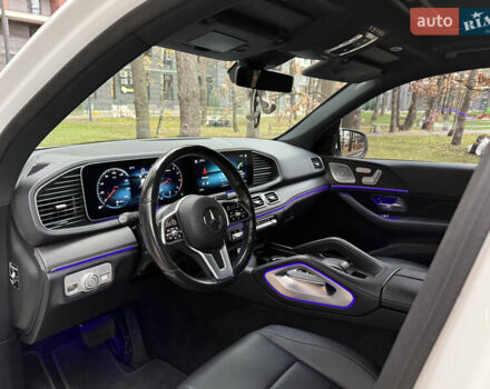 Білий Мерседес ГЛЕ-Клас, об'ємом двигуна 2 л та пробігом 70 тис. км за 48888 $, фото 54 на Automoto.ua