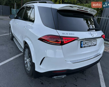 Мерседес ГЛЕ-Класс 2020 в Житомире на Automoto.ua Белый Мерседес ГЛЕ-Класс, объемом двигателя 1.99 л и пробегом 57 тыс. км за 45500 $, фото 10 на Automoto.ua