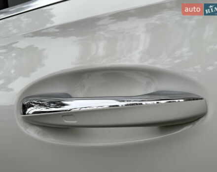 Білий Мерседес ГЛЕ-Клас, об'ємом двигуна 2 л та пробігом 70 тис. км за 48888 $, фото 35 на Automoto.ua