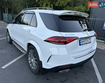 Мерседес ГЛЕ-Класс 2020 в Житомире на Automoto.ua Белый Мерседес ГЛЕ-Класс, объемом двигателя 1.99 л и пробегом 57 тыс. км за 45500 $, фото 12 на Automoto.ua