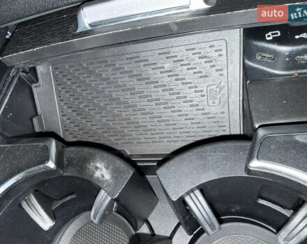 Білий Мерседес ГЛЕ-Клас, об'ємом двигуна 2 л та пробігом 70 тис. км за 48888 $, фото 48 на Automoto.ua