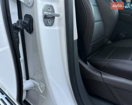 Мерседес ГЛЕ-Класс 2020 в Житомире на Automoto.ua Белый Мерседес ГЛЕ-Класс, объемом двигателя 1.99 л и пробегом 57 тыс. км за 45500 $, фото 58 на Automoto.ua