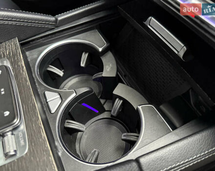 Білий Мерседес ГЛЕ-Клас, об'ємом двигуна 2 л та пробігом 70 тис. км за 48888 $, фото 47 на Automoto.ua