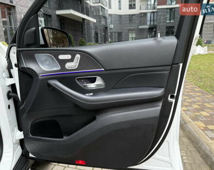 Білий Мерседес ГЛЕ-Клас, об'ємом двигуна 2 л та пробігом 70 тис. км за 48888 $, фото 43 на Automoto.ua