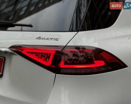 Білий Мерседес ГЛЕ-Клас, об'ємом двигуна 2 л та пробігом 70 тис. км за 48888 $, фото 25 на Automoto.ua