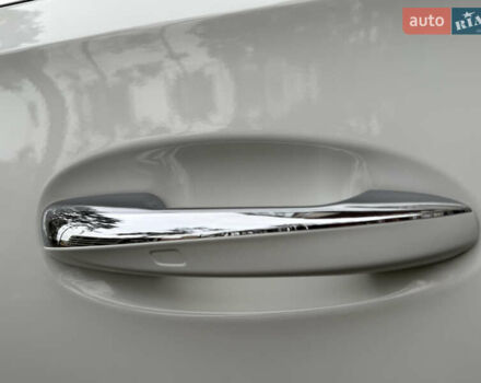 Білий Мерседес ГЛЕ-Клас, об'ємом двигуна 2 л та пробігом 70 тис. км за 48888 $, фото 34 на Automoto.ua