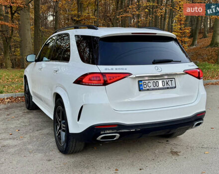 Білий Мерседес ГЛЕ-Клас, об'ємом двигуна 1.95 л та пробігом 68 тис. км за 64999 $, фото 6 на Automoto.ua