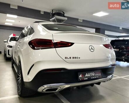 Білий Мерседес ГЛЕ-Клас, об'ємом двигуна 2 л та пробігом 59 тис. км за 79700 $, фото 16 на Automoto.ua