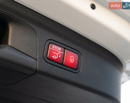 Белый Мерседес ГЛЕ-Класс, объемом двигателя 1.99 л и пробегом 75 тыс. км за 57900 $, фото 13 на Automoto.ua