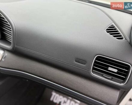 Белый Мерседес ГЛЕ-Класс, объемом двигателя 2.93 л и пробегом 85 тыс. км за 78999 $, фото 41 на Automoto.ua