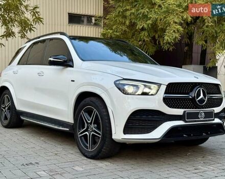 Белый Мерседес ГЛЕ-Класс, объемом двигателя 1.99 л и пробегом 105 тыс. км за 65500 $, фото 7 на Automoto.ua