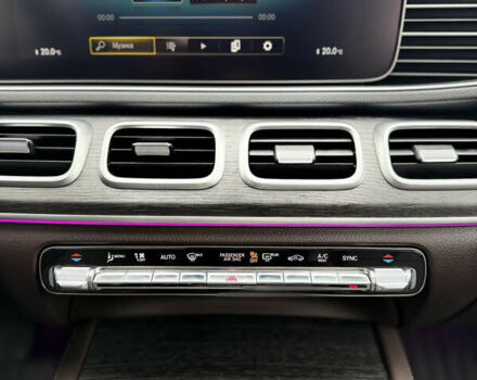 Белый Мерседес ГЛЕ-Класс, объемом двигателя 1.95 л и пробегом 87 тыс. км за 59000 $, фото 23 на Automoto.ua