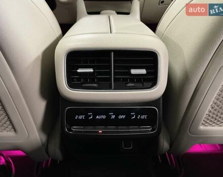 Білий Мерседес ГЛЕ-Клас, об'ємом двигуна 2 л та пробігом 59 тис. км за 79700 $, фото 41 на Automoto.ua