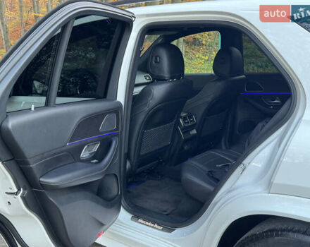 Білий Мерседес ГЛЕ-Клас, об'ємом двигуна 1.95 л та пробігом 68 тис. км за 64999 $, фото 30 на Automoto.ua