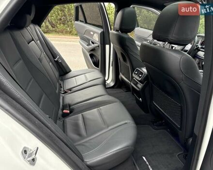 Белый Мерседес ГЛЕ-Класс, объемом двигателя 2.93 л и пробегом 85 тыс. км за 78999 $, фото 44 на Automoto.ua