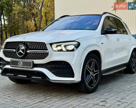 Белый Мерседес ГЛЕ-Класс, объемом двигателя 1.99 л и пробегом 105 тыс. км за 64800 $, фото 3 на Automoto.ua