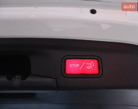 Белый Мерседес ГЛЕ-Класс, объемом двигателя 2 л и пробегом 34 тыс. км за 79900 $, фото 47 на Automoto.ua