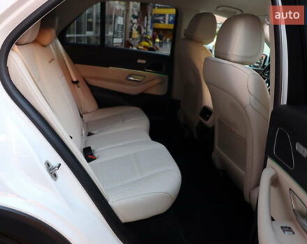 Белый Мерседес ГЛЕ-Класс, объемом двигателя 2 л и пробегом 34 тыс. км за 79900 $, фото 41 на Automoto.ua