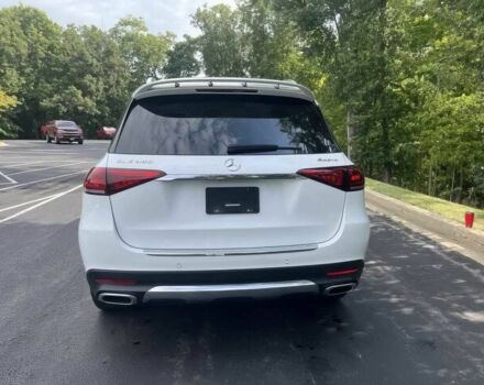 Белый Мерседес ГЛЕ-Класс, объемом двигателя 2 л и пробегом 10 тыс. км за 15000 $, фото 5 на Automoto.ua