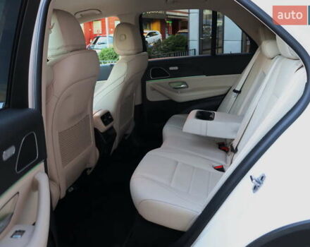 Белый Мерседес ГЛЕ-Класс, объемом двигателя 2 л и пробегом 34 тыс. км за 79900 $, фото 37 на Automoto.ua