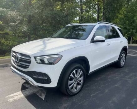 Белый Мерседес ГЛЕ-Класс, объемом двигателя 2 л и пробегом 10 тыс. км за 15000 $, фото 2 на Automoto.ua