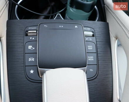 Белый Мерседес ГЛЕ-Класс, объемом двигателя 2 л и пробегом 34 тыс. км за 79900 $, фото 29 на Automoto.ua