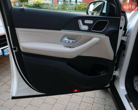 Белый Мерседес ГЛЕ-Класс, объемом двигателя 2 л и пробегом 34 тыс. км за 79900 $, фото 11 на Automoto.ua