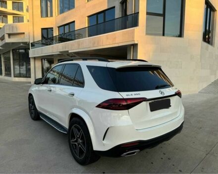 Белый Мерседес ГЛЕ-Класс, объемом двигателя 2 л и пробегом 30 тыс. км за 70001 $, фото 2 на Automoto.ua