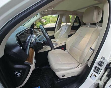 Білий Мерседес ГЛЕ-Клас, об'ємом двигуна 0 л та пробігом 40 тис. км за 47500 $, фото 4 на Automoto.ua