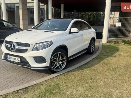 Мерседес ГЛЕ-Класс 2015 в Львове на Automoto.ua Белый Мерседес ГЛЕ-Класс, объемом двигателя 2.99 л и пробегом 112 тыс. км за 38900 $, фото 1 на Automoto.ua