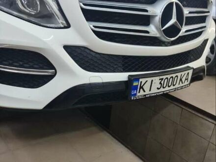Мерседес ГЛЕ-Класс 2016 в Белой Церкве на Automoto.ua Белый Мерседес ГЛЕ-Класс, объемом двигателя 2.14 л и пробегом 198 тыс. км за 32999 $, фото 1 на Automoto.ua