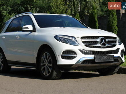Мерседес ГЛЕ-Клас 2016 у Рівному на Automoto.ua Білий Мерседес ГЛЕ-Клас, об'ємом двигуна 2.2 л та пробігом 127 тис. км за 33900 $, фото 1 на Automoto.ua