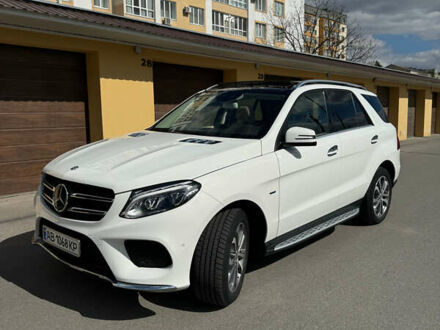 Мерседес ГЛЕ-Класс 2016 в Виннице на Automoto.ua Белый Мерседес ГЛЕ-Класс, объемом двигателя 3 л и пробегом 65 тыс. км за 35900 $, фото 1 на Automoto.ua