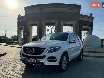 Мерседес ГЛЕ-Класс 2017 в Одессе на Automoto.ua Белый Мерседес ГЛЕ-Класс, объемом двигателя 2.14 л и пробегом 161 тыс. км за 31500 $, фото 1 на Automoto.ua
