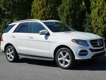 Белый Мерседес ГЛЕ-Класс, объемом двигателя 3.5 л и пробегом 66 тыс. км за 10700 $, фото 1 на Automoto.ua