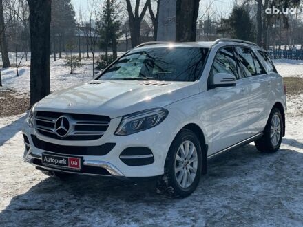Мерседес ГЛЕ-Класс 2017 в Киеве на Automoto.ua Белый Мерседес ГЛЕ-Класс, объемом двигателя 2.2 л и пробегом 150 тыс. км за 35990 $, фото 1 на Automoto.ua