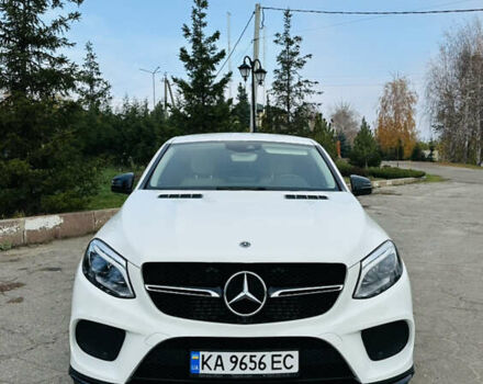 Белый Мерседес ГЛЕ-Класс, объемом двигателя 2.99 л и пробегом 65 тыс. км за 55000 $, фото 1 на Automoto.ua