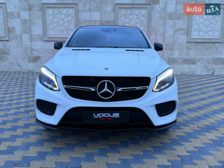 Белый Мерседес ГЛЕ-Класс, объемом двигателя 3 л и пробегом 80 тыс. км за 45000 $, фото 1 на Automoto.ua