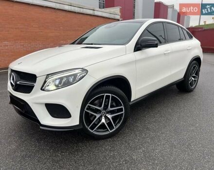 Белый Мерседес ГЛЕ-Класс, объемом двигателя 3 л и пробегом 120 тыс. км за 45500 $, фото 1 на Automoto.ua