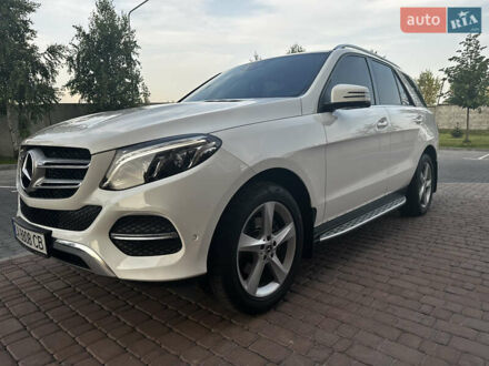 Мерседес ГЛЕ-Класс 2018 в Киеве на Automoto.ua Белый Мерседес ГЛЕ-Класс, объемом двигателя 2.14 л и пробегом 123 тыс. км за 36700 $, фото 1 на Automoto.ua