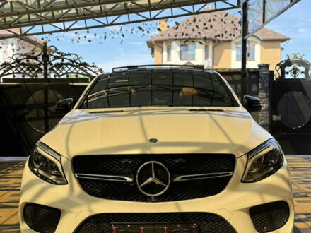 Мерседес ГЛЕ-Класс 2018 в Киеве на Automoto.ua Белый Мерседес ГЛЕ-Класс, объемом двигателя 3 л и пробегом 120 тыс. км за 40500 $, фото 1 на Automoto.ua