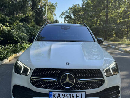 Мерседес ГЛЕ-Класс 2019 в Киеве на Automoto.ua Белый Мерседес ГЛЕ-Класс, объемом двигателя 1.95 л и пробегом 103 тыс. км за 75500 $, фото 1 на Automoto.ua