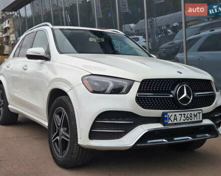 Мерседес ГЛЕ-Класс 2019 в Киеве на Automoto.ua Белый Мерседес ГЛЕ-Класс, объемом двигателя 2 л и пробегом 133 тыс. км за 49900 $, фото 1 на Automoto.ua