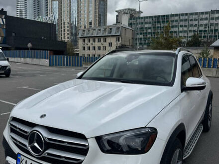 Мерседес ГЛЕ-Класс 2019 в Киеве на Automoto.ua Белый Мерседес ГЛЕ-Класс, объемом двигателя 2 л и пробегом 60 тыс. км за 52300 $, фото 1 на Automoto.ua