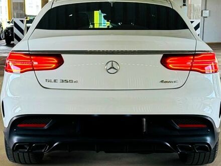 Мерседес ГЛЕ-Класс 2019 в Киеве на Automoto.ua Белый Мерседес ГЛЕ-Класс, объемом двигателя 3 л и пробегом 67 тыс. км за 54999 $, фото 1 на Automoto.ua