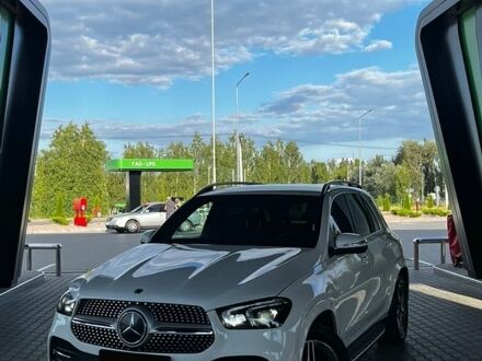Білий Мерседес ГЛЕ-Клас, об'ємом двигуна 1.95 л та пробігом 85 тис. км за 56000 $, фото 1 на Automoto.ua