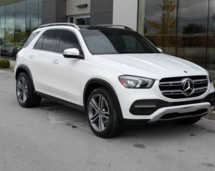 Белый Мерседес ГЛЕ-Класс, объемом двигателя 2 л и пробегом 11 тыс. км за 26400 $, фото 1 на Automoto.ua