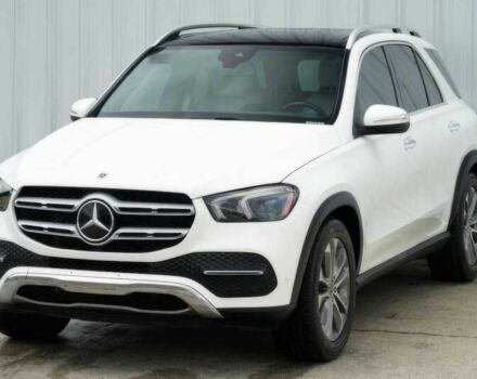 Белый Мерседес ГЛЕ-Класс, объемом двигателя 2 л и пробегом 22 тыс. км за 9900 $, фото 1 на Automoto.ua